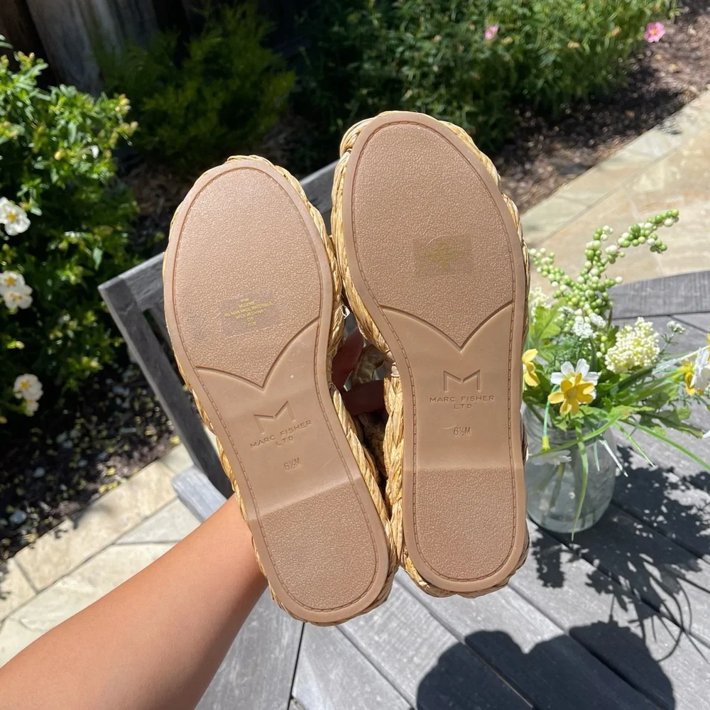 NWOT Marc Fisher Genie Espadrille Sandal